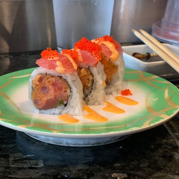 Photo prise au Sushi Zone par Todd M. le6/26/2019