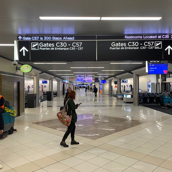 Снимок сделан в Concourse C пользователем Todd M. 12/3/2019