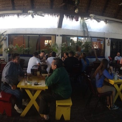 Foto diambil di El Corral Restaurante oleh Luis Yeisuan M. pada 4/6/2014