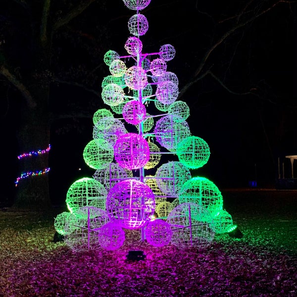Photo taken at Boerner Botanical Gardens by LAXgirl on 12/29/2020