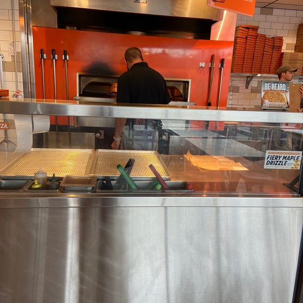 10/28/2021にShri M.がBlaze Pizzaで撮った写真