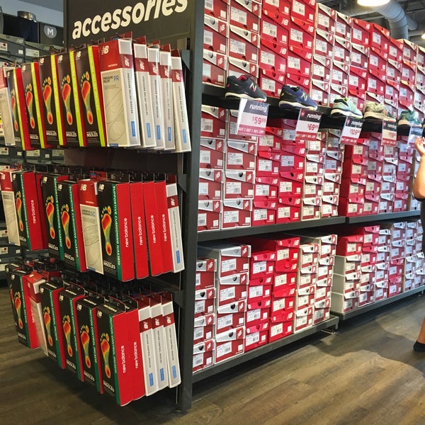 New Balance Factory Store - 1 tip