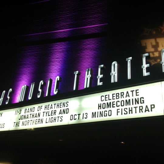 10/14/2012에 Chip V.님이 Texas Music Theater에서 찍은 사진