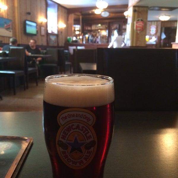 Foto tirada no(a) The Bolton Pub por Гарик🐻 А. em 7/19/2014