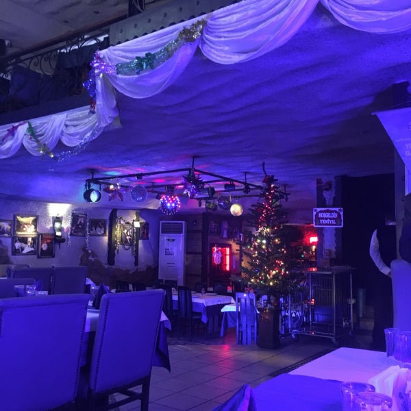 Foto tomada en Patara Restaurant  por Uğur B. el 12/21/2017