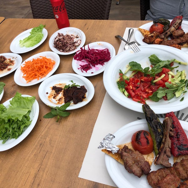 Photo taken at Mavi Yeşil Restaurant by Cantona .. on 6/23/2021