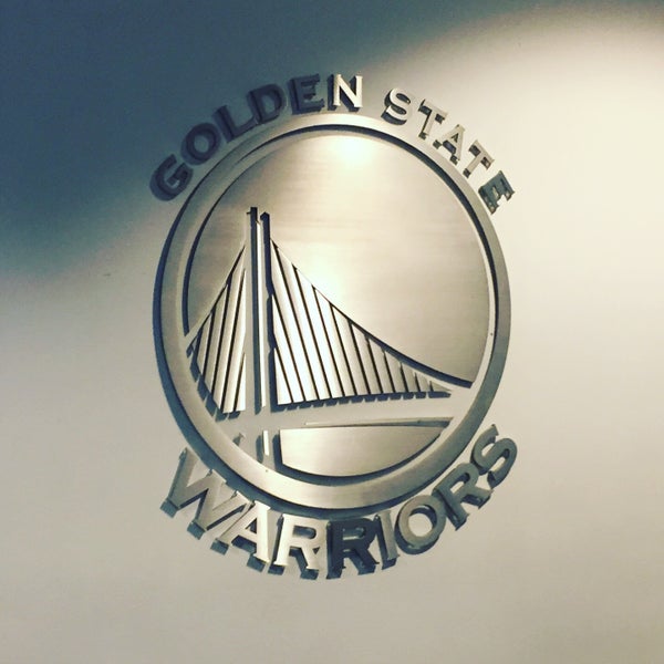 Foto tirada no(a) Golden State Warriors por Benjamin S. em 10/15/2015