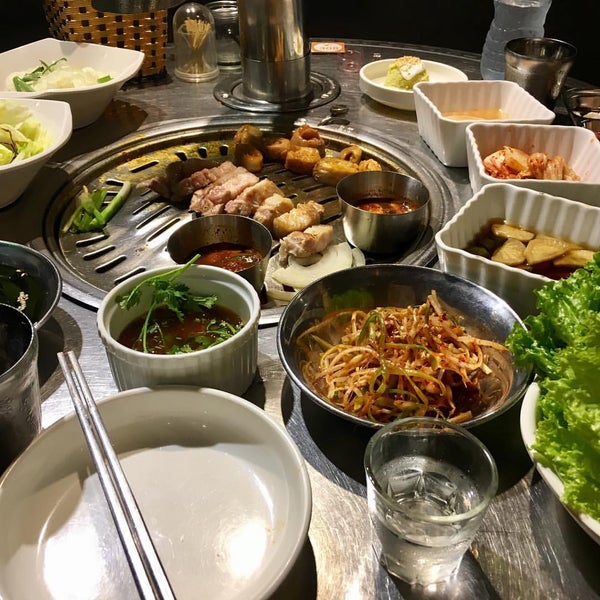 моя девушка-кумихо неудержимый пинок. ресторан кумихо. месть кумихо дорама 2010. ресторан кумихо. кумихо поцелуй.