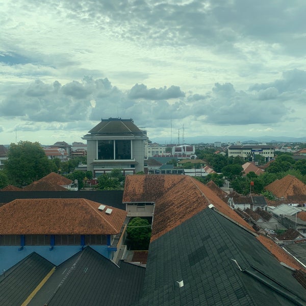 Снимок сделан в Novotel Yogyakarta пользователем Adie M. 10/30/2021