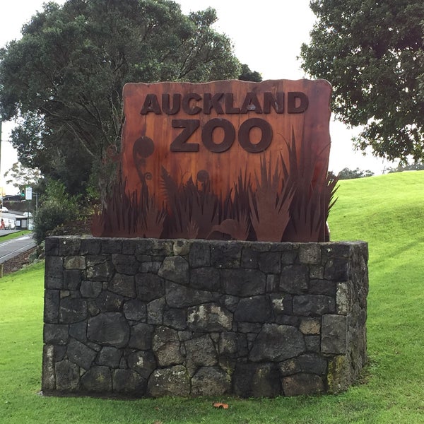 รูปภาพถ่ายที่ Auckland Zoo โดย Hitomi S. เมื่อ 7/15/2019