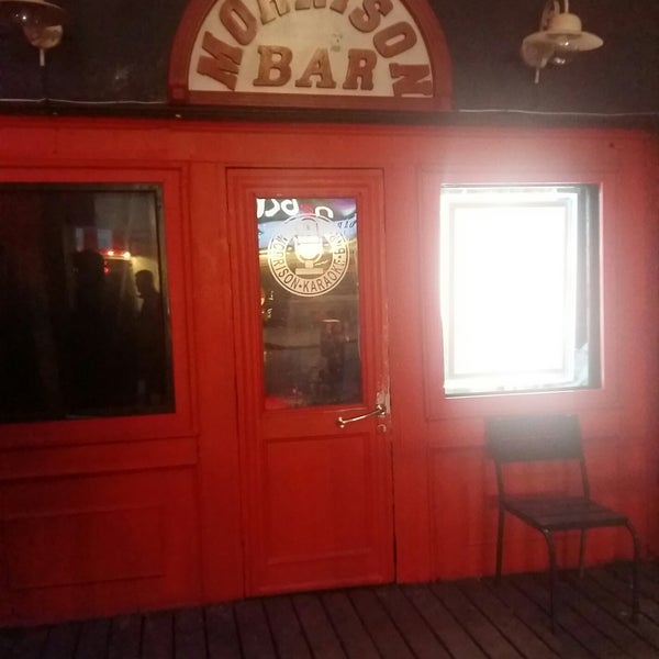 Foto tirada no(a) Morrison Bar por Mike M. em 6/23/2017