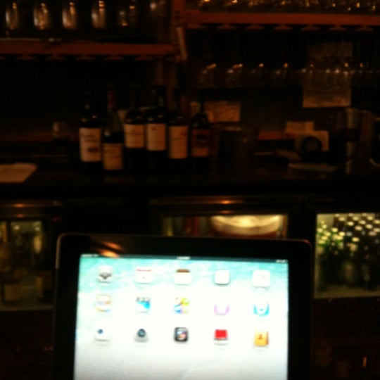 Foto diambil di Clearwater Wine Bar &amp; Bistro oleh Angel pada 10/4/2012