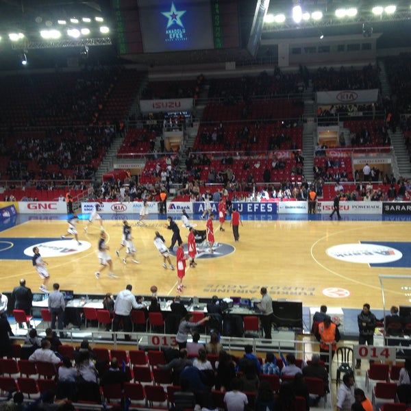 Foto diambil di Abdi İpekçi Arena oleh Yusuf A. pada 4/19/2013