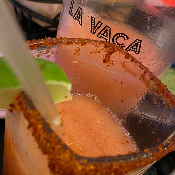 Foto diambil di La Vaca Margarita Bar oleh Chellz @. pada 5/30/2021