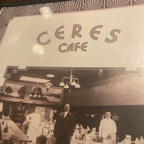 Das Foto wurde bei Ceres Cafe von Chellz @. am 8/27/2021 aufgenommen