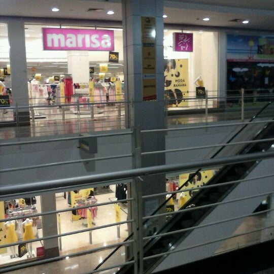 รูปภาพถ่ายที่ Shopping Avenida Center โดย Sidnei C. เมื่อ 1/31/2013