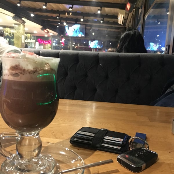 12/27/2018にNURİ K.がLochka Cafe &amp; Restaurantで撮った写真
