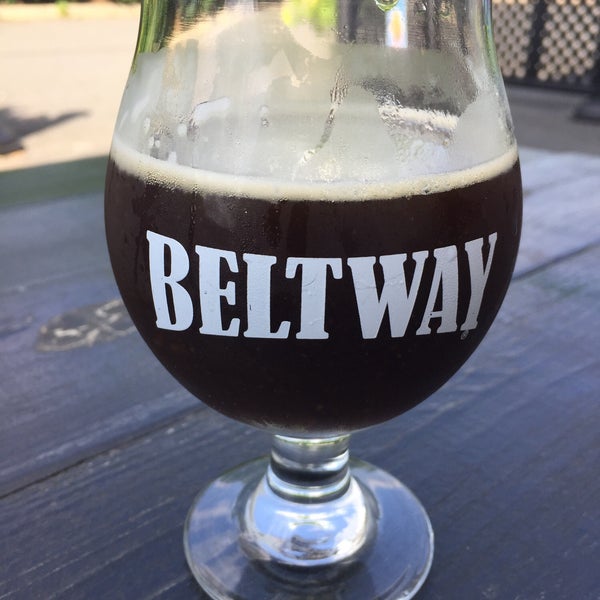 Foto tomada en Beltway Brewing Company  por TimandJody J. el 5/9/2019