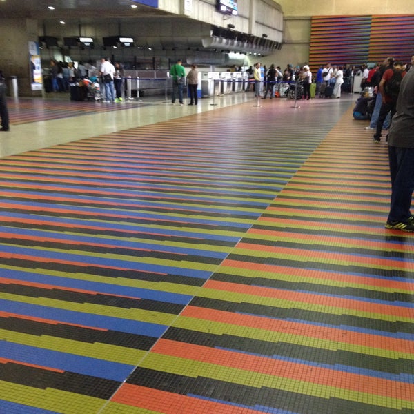 Fotos en Aeropuerto Internacional de Maiquetía Simón Bolívar (CCS) Av