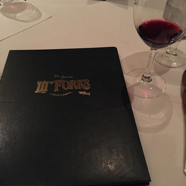 รูปภาพถ่ายที่ III Forks โดย Chris D. เมื่อ 12/2/2014