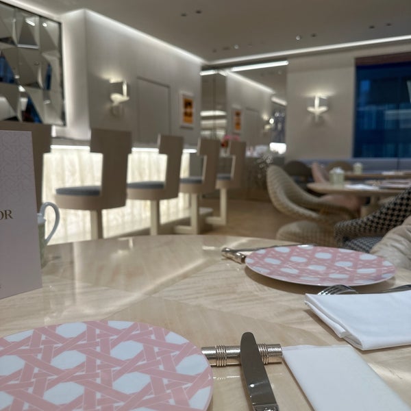 Cafe dior ginza hot sale
