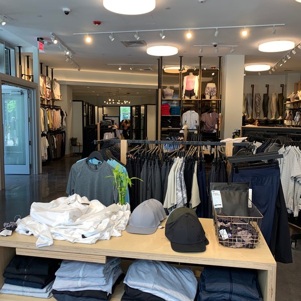 lululemon-locations-in-seattle