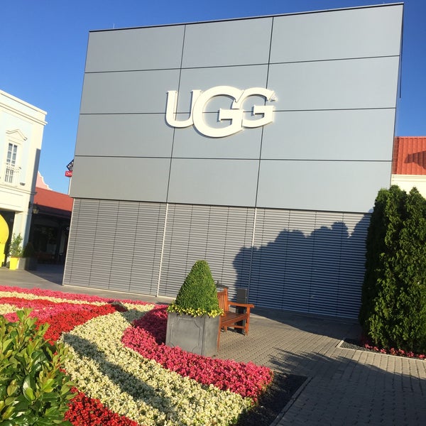 Ugg headquarters outlet