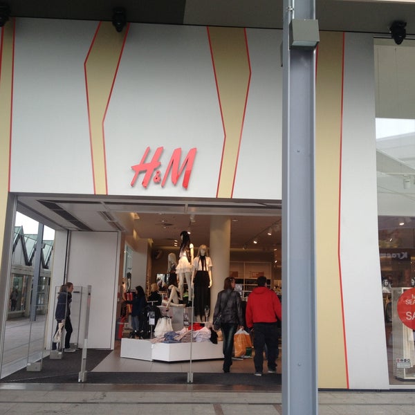 H&M - Clothing Store in Bochum