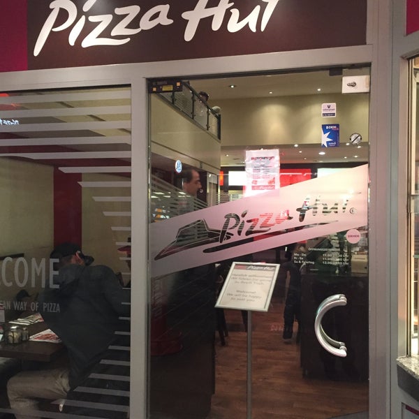 Photo taken at Pizza Hut by Danijela . on 12/30/2015