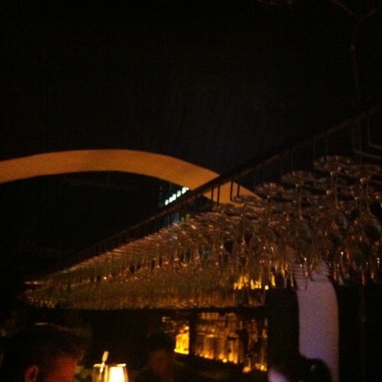 Foto tirada no(a) OTS Monkey Champagne Room por Spicy sophia Z. em 11/17/2012