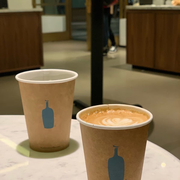 Photo taken at Blue Bottle Coffee by A on 9/14/2019