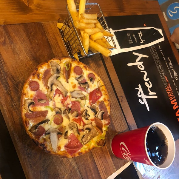 9/15/2018 tarihinde Asena G.ziyaretçi tarafından Trendy Pizza'de çekilen fotoğraf