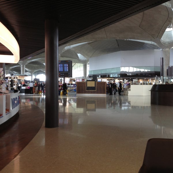 Foto scattata a Queen Alia International Airport (AMM) da fu11m00n il 4/22/2013