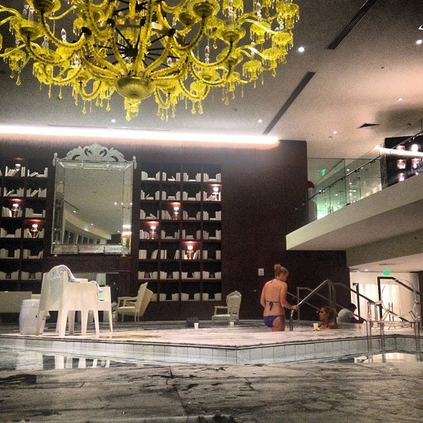 1/2/2014 tarihinde Angela G.ziyaretçi tarafından The Spa at Viceroy Miami'de çekilen fotoğraf