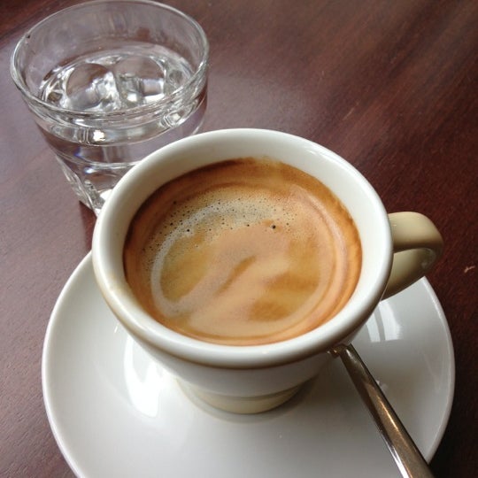 Das Foto wurde bei Vee&#39;s Kaffee &amp; Bohnen von J. Philipp B. am 9/27/2012 aufgenommen