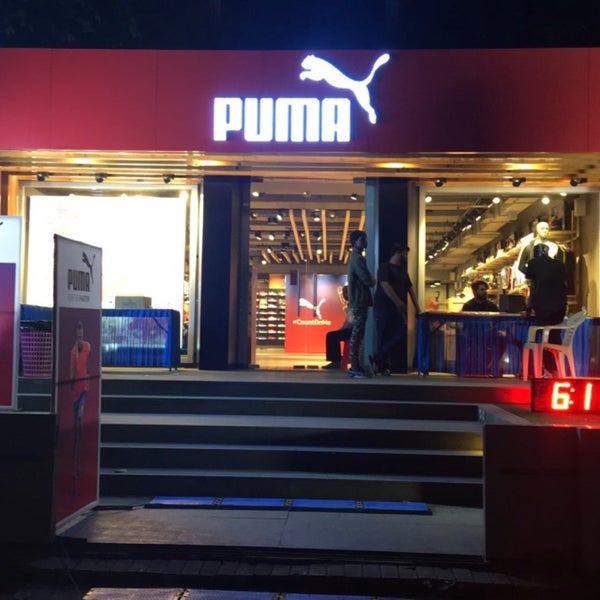 puma store linking road bandra