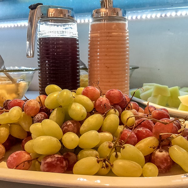 Fresh fruit, amazing fruit juices, squeezed that very same morning and plenty more local fresh products can be found daily at the Semeli Mykonos Hotel breakfast buffet.