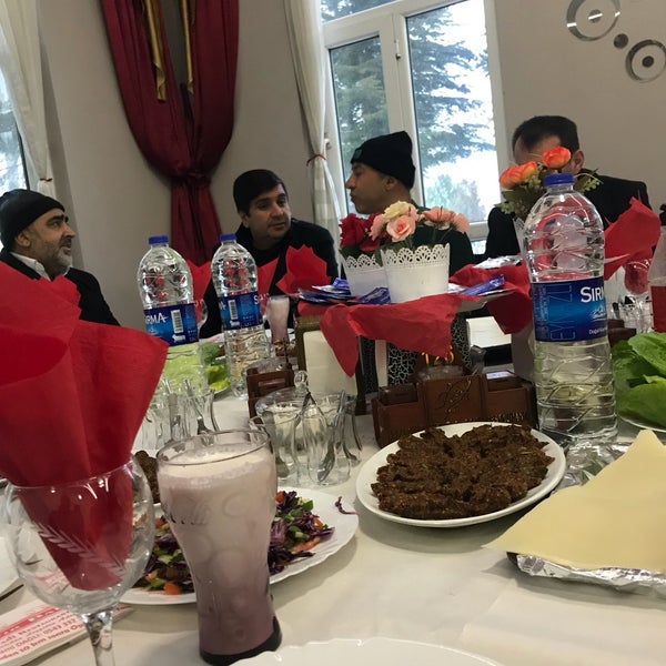 Das Foto wurde bei Bayır Balık Vadi Restaurant von Bekir am 1/27/2018 aufgenommen