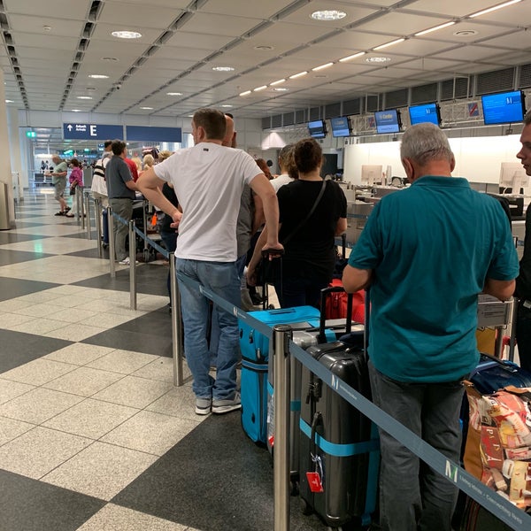 Flughafen München Terminal 1 E