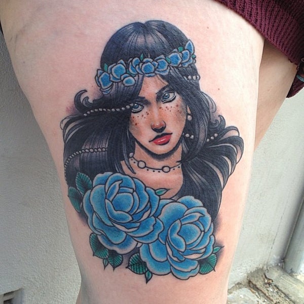 4/28/2013 tarihinde Jasmine D.ziyaretçi tarafından WA Ink Tattoo'de çekilen fotoğraf
