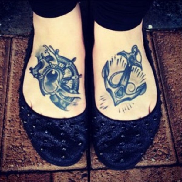 3/7/2013 tarihinde Jasmine D.ziyaretçi tarafından WA Ink Tattoo'de çekilen fotoğraf