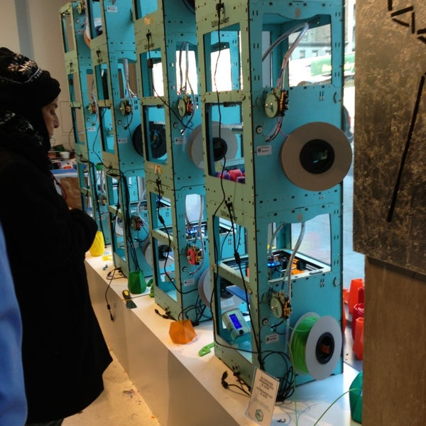Photo taken at 3DEA: 3D Printing Pop Up Store by Ana N. on 1/6/2013