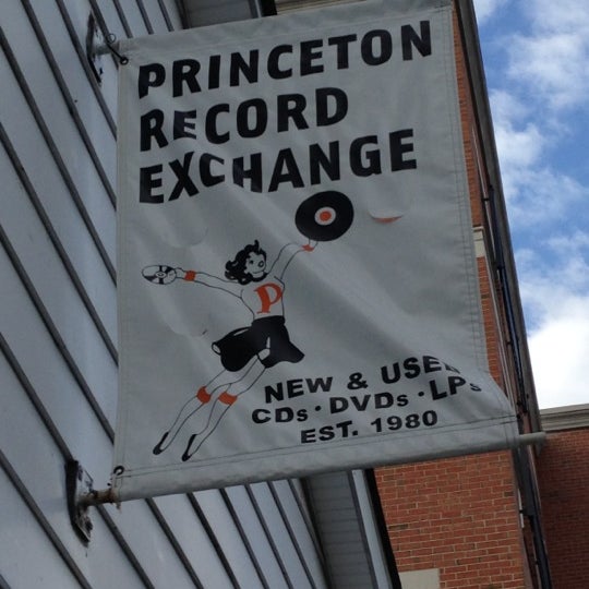 Photo prise au Princeton Record Exchange par Ana N. le10/20/2012