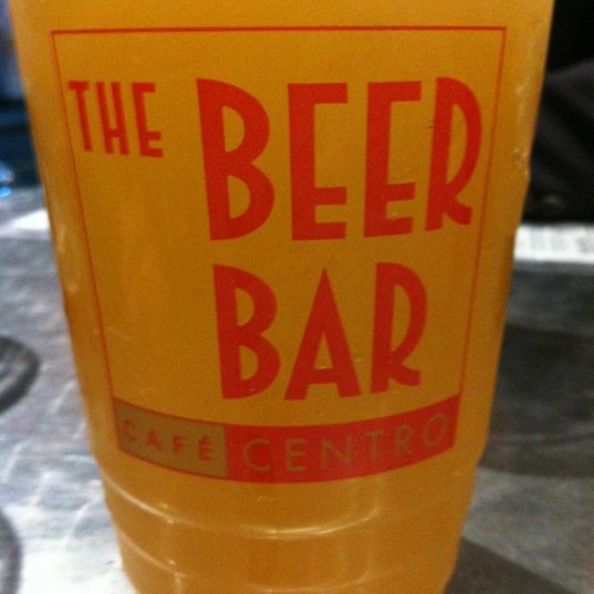 Photo prise au The Beer Bar par Deirdre le10/25/2012