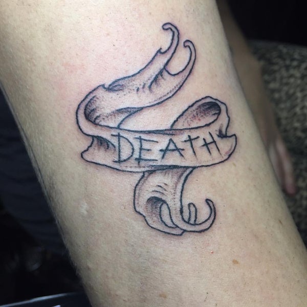 11/17/2015 tarihinde Shannon M.ziyaretçi tarafından Triple Diamond Tattoo'de çekilen fotoğraf