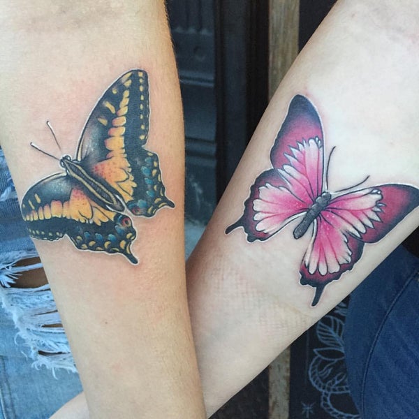10/7/2015 tarihinde Shannon M.ziyaretçi tarafından Triple Diamond Tattoo'de çekilen fotoğraf