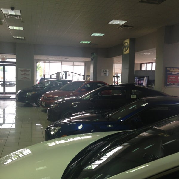Metro Toyota - Car Dealership in Brook Park