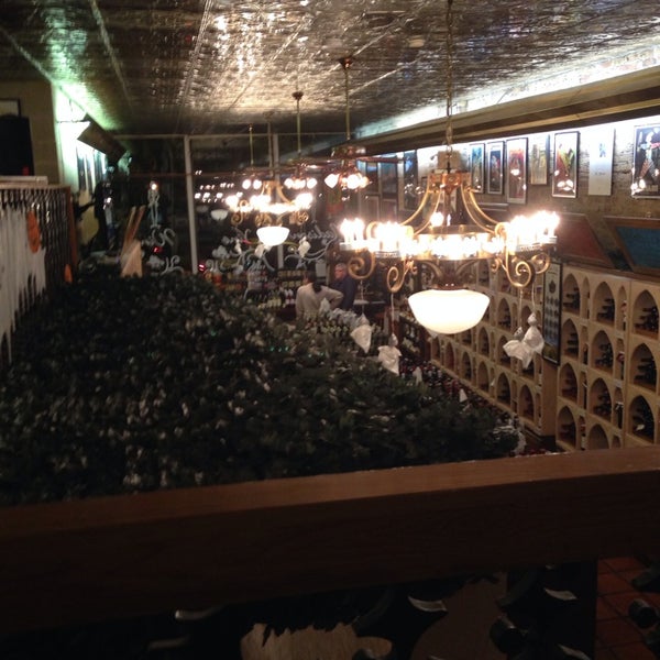10/18/2013にJoni L.が1340 Beer Wine Spiritsで撮った写真