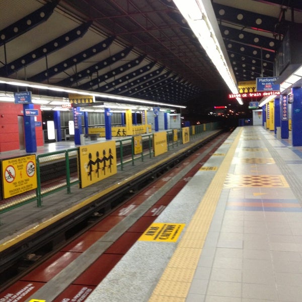 Photos at RapidKL Bank Rakyat-Bangsar (KJ16) LRT Station - Bangsar ...