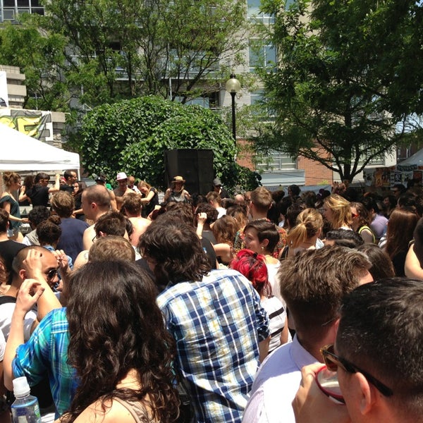 Photo taken at Lunch Beat Montréal by Marie C. on 6/14/2013